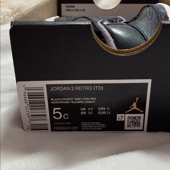 NWT Nike Toddler Jordan 2 Retro Sneakers - Picture 5 of 5
